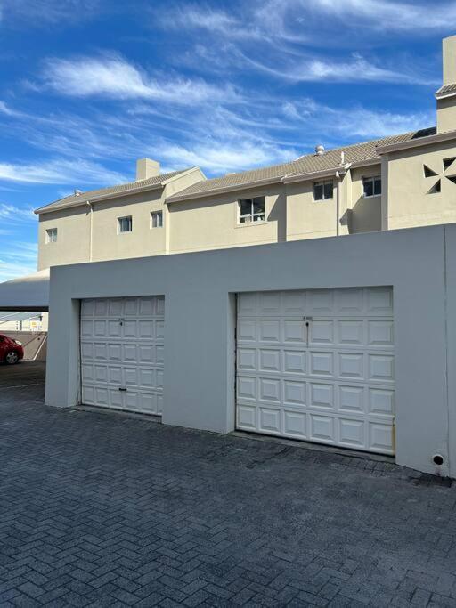 Nautica By The Cape Town