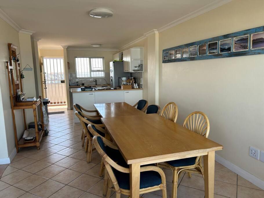Nautica By The Cape Town